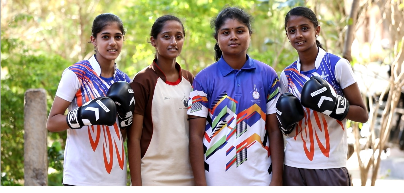 BOXING  GIRLS TEAM