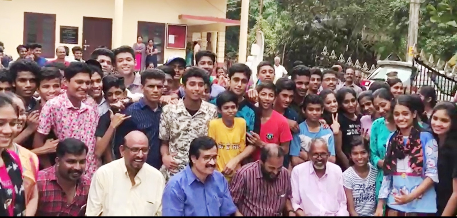 Students with Education Minister of Kerala 2019