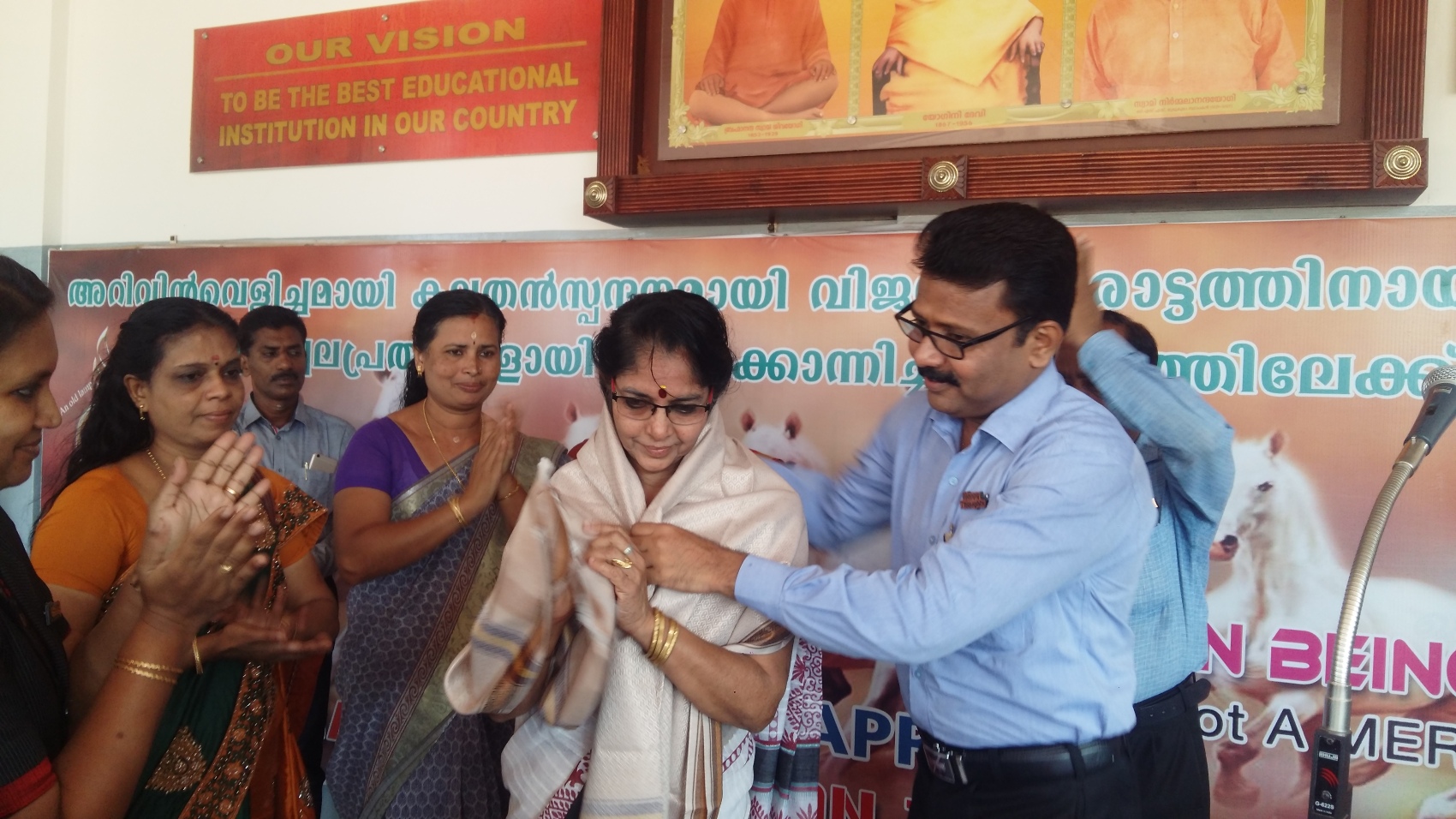 Honouring  Mrs.Santha Kumari  Principal and Founder SRAVANA SAMSARA SCHOOL YAKKARA