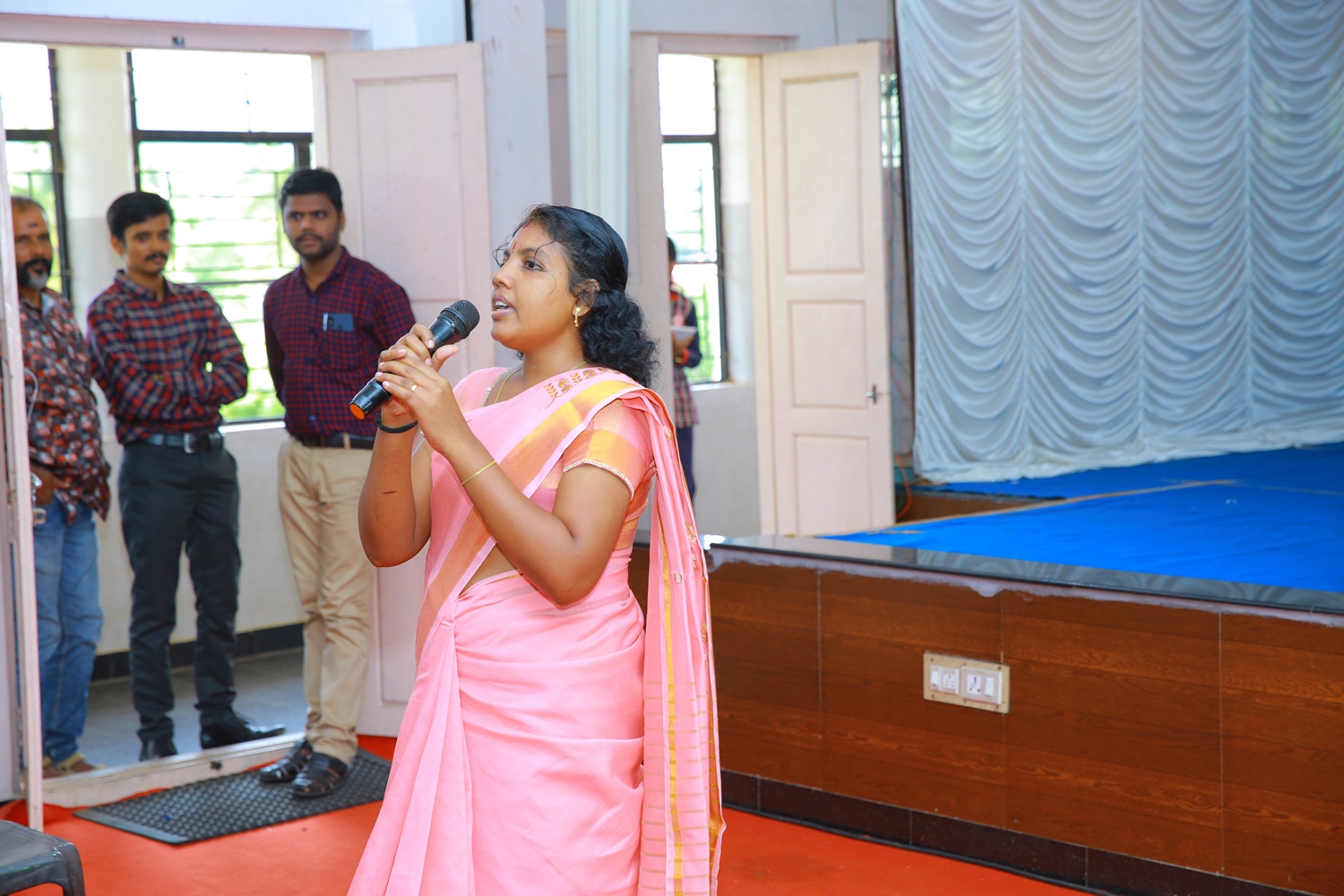 Congratulating Sreebhuvan Idea star singer fame 2019