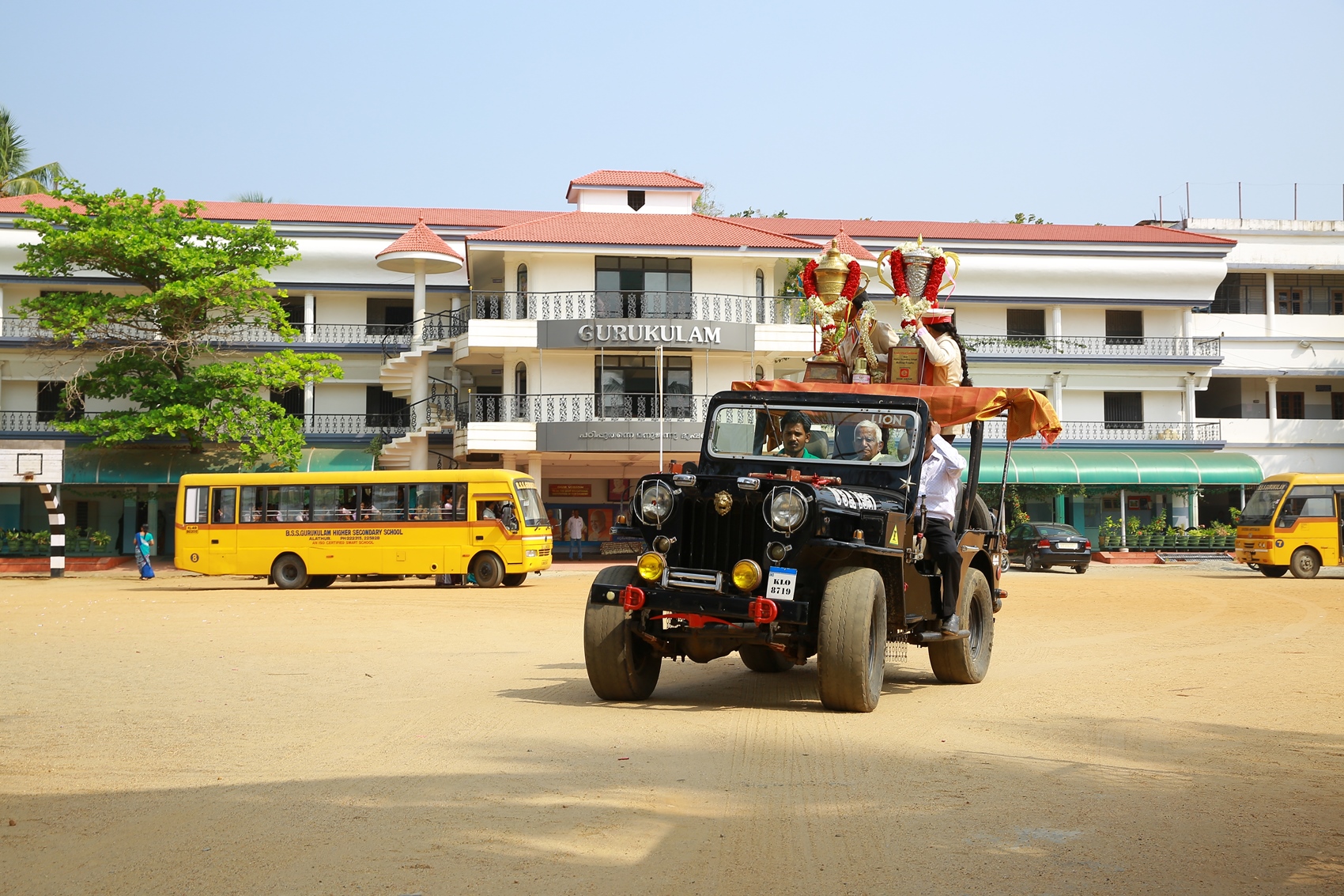 Kalolsavam Possession to Alathur 2015-2016 