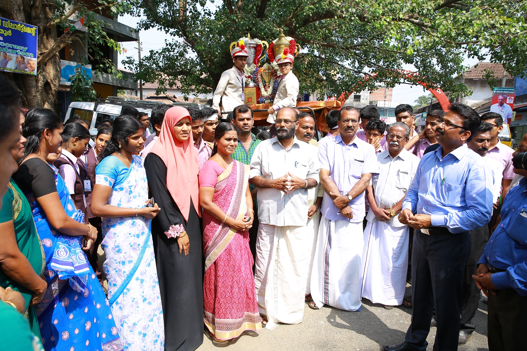 Kalolsavam Possession to Alathur 2015-2016 