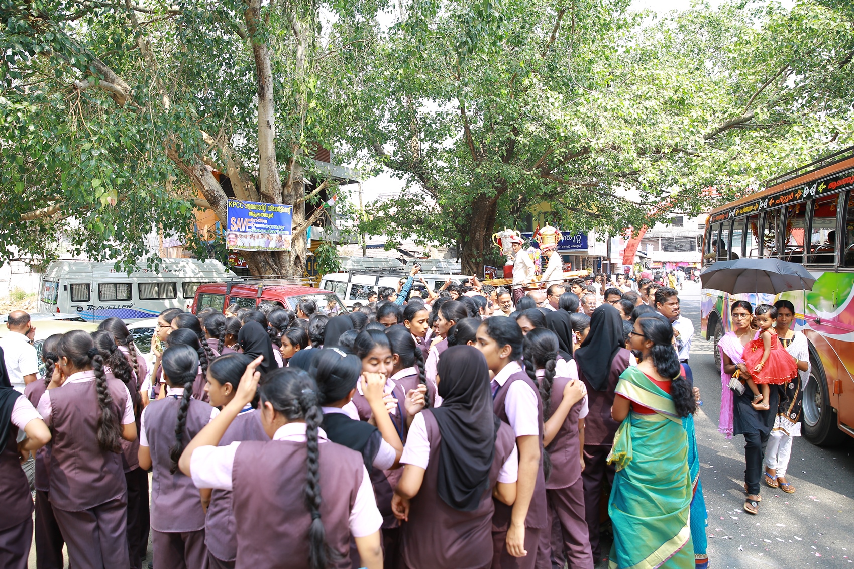 Kalolsavam Possession to Alathur 2015-2016 