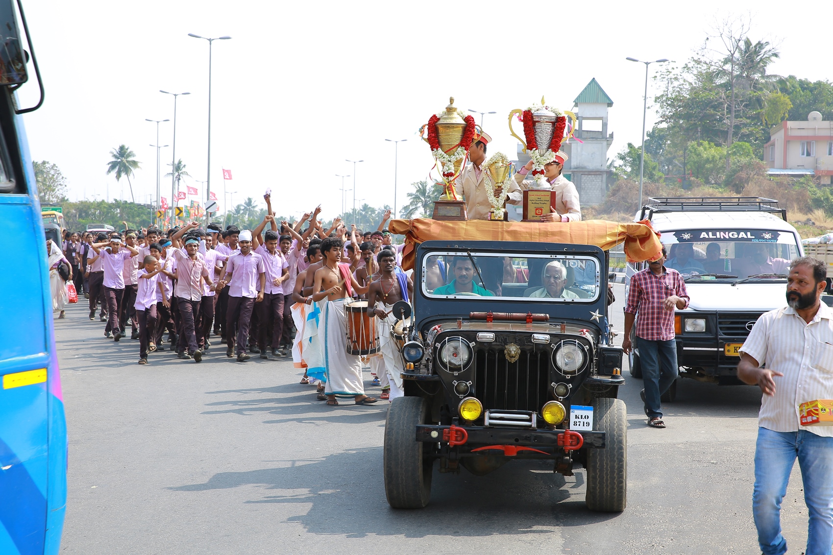 Kalolsavam Possession to Alathur 2015-2016 