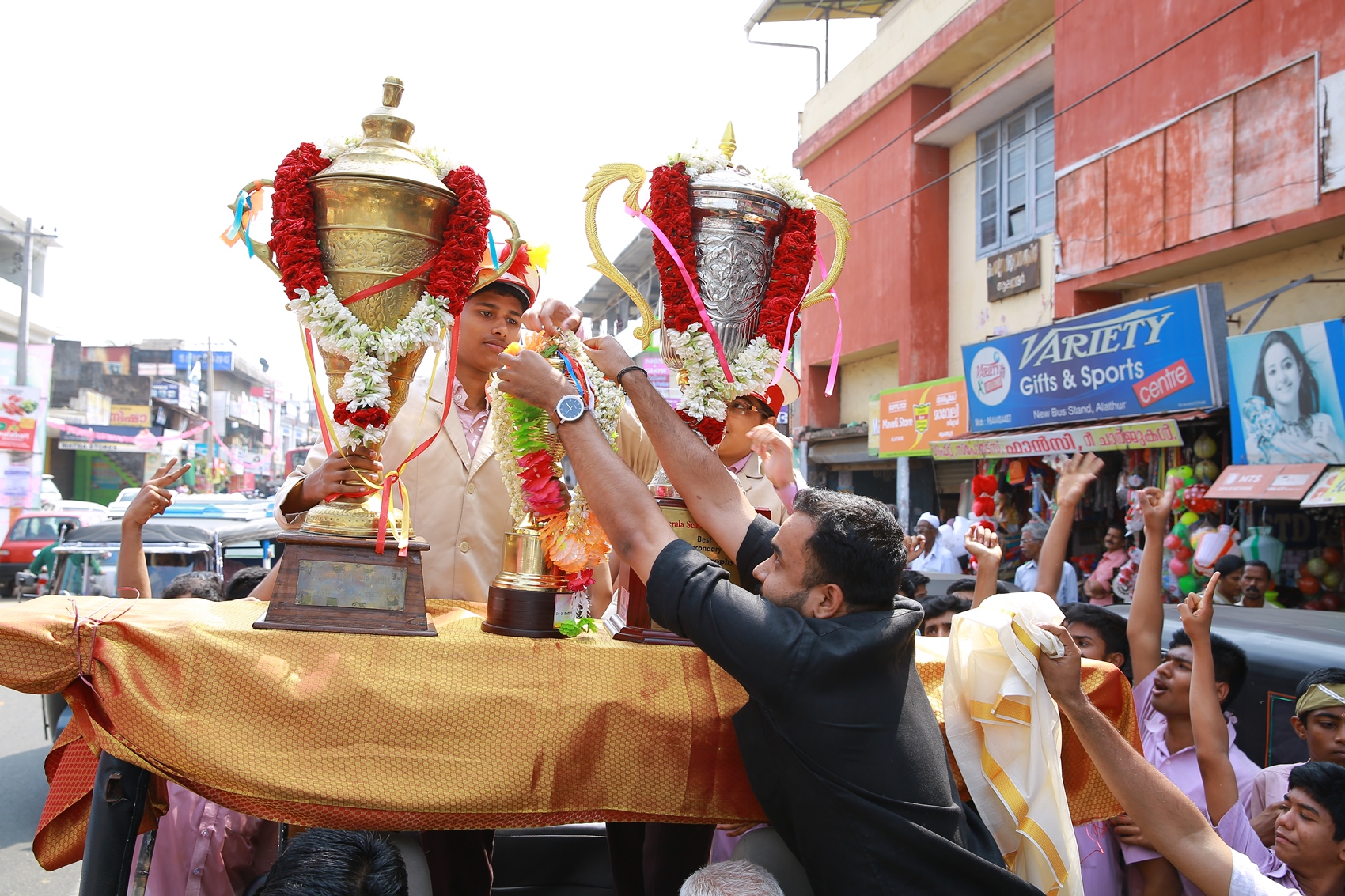 Kalolsavam Possession to Alathur 2015-2016 